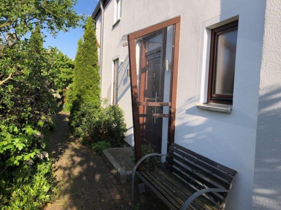 Ferienwohnung Laendlichmodern, Barrierefrei Бад Нендорф Екстериор снимка